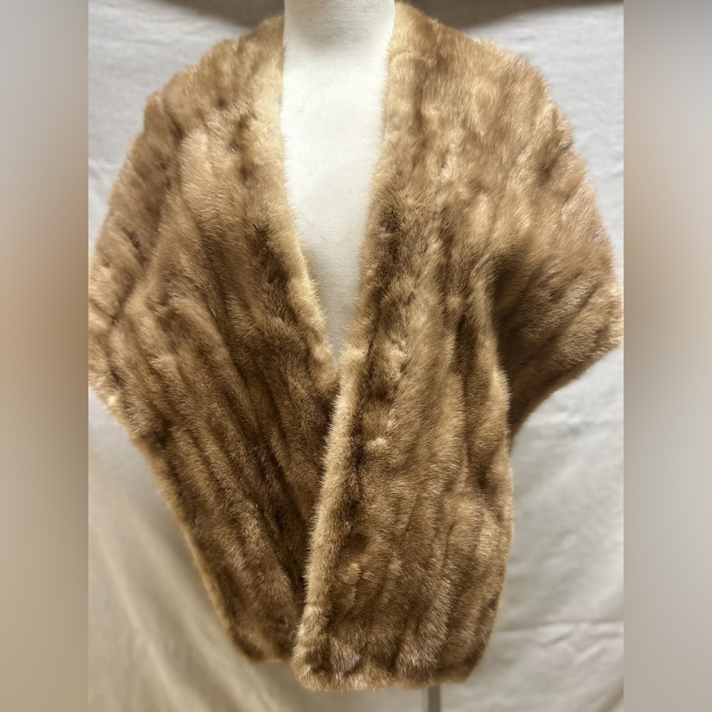 ❌SOLD❌Vintage Jackson's Furs Fur Womens Brown Blonde Real Mink Fur Wrap  M-L